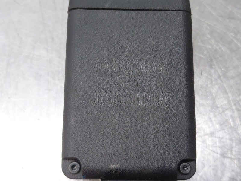 Recambio de enganche del cinturon delantero der para omoda 5 premium referencia OEM IAM   