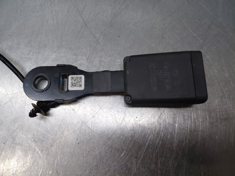 Recambio de enganche del cinturon delantero der para omoda 5 premium referencia OEM IAM   