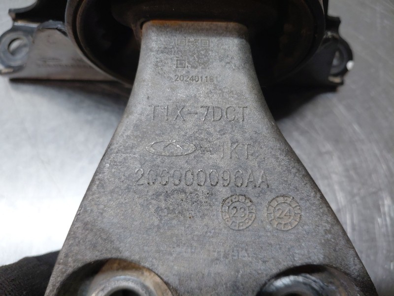 Recambio de soporte motor izquierdo para omoda 5 premium referencia OEM IAM   