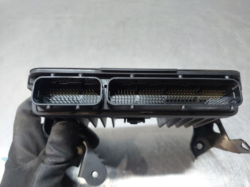 Recambio de centralita motor uce para toyota yaris cross mpx style referencia OEM IAM   