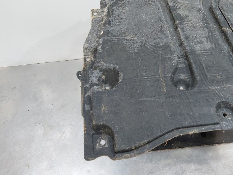 Recambio de cubrecarter para toyota yaris cross mpx style referencia OEM IAM   