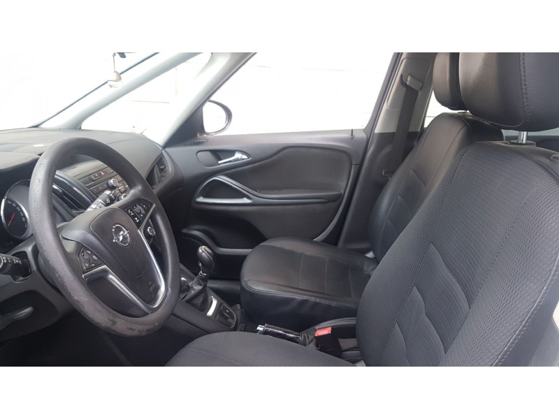 opel zafira tourer del año 2015