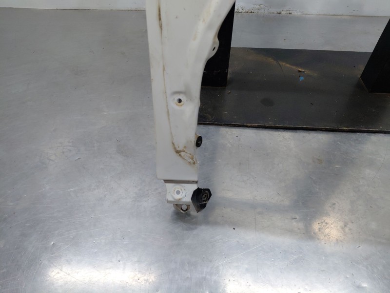 Recambio de aleta delantera derecha para toyota yaris cross mpx style referencia OEM IAM   
