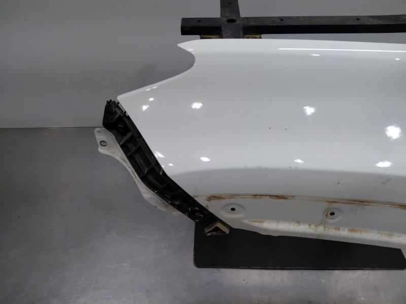 Recambio de aleta delantera izquierda para toyota yaris cross mpx style referencia OEM IAM   
