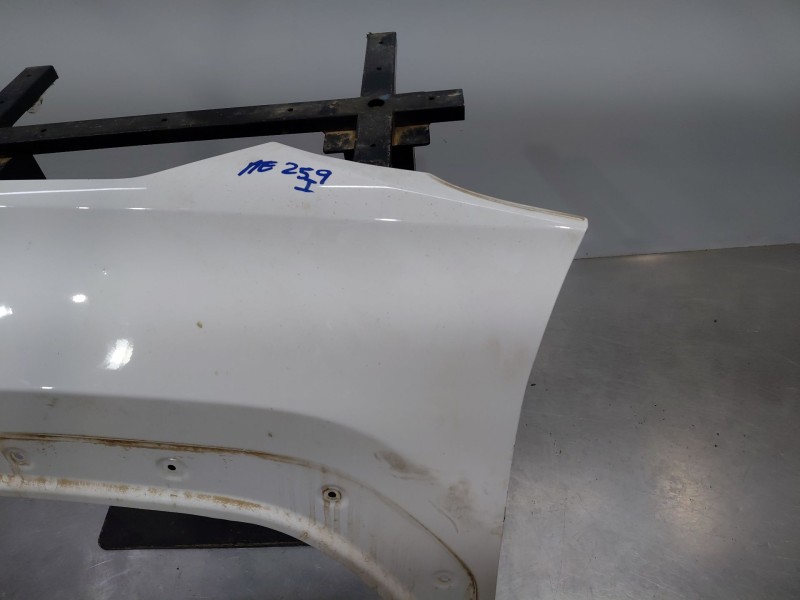 Recambio de aleta delantera izquierda para toyota yaris cross mpx style referencia OEM IAM   