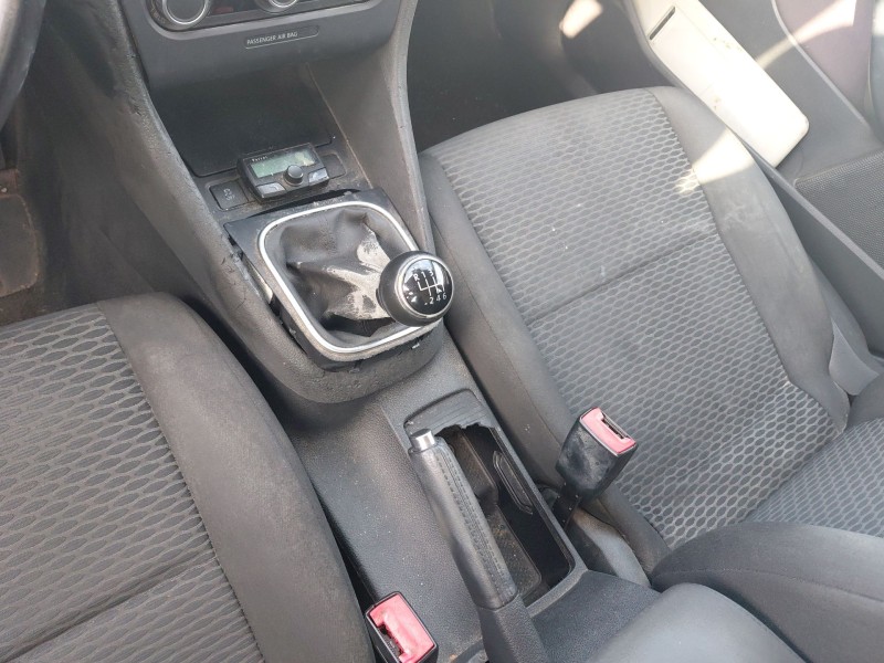volkswagen golf vi (5k1) del año 2010
