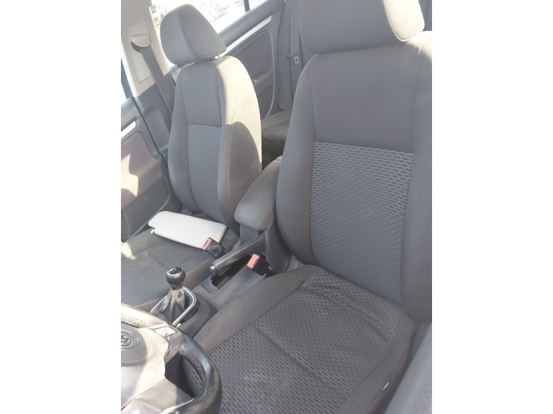 volkswagen golf vi (5k1) del año 2010
