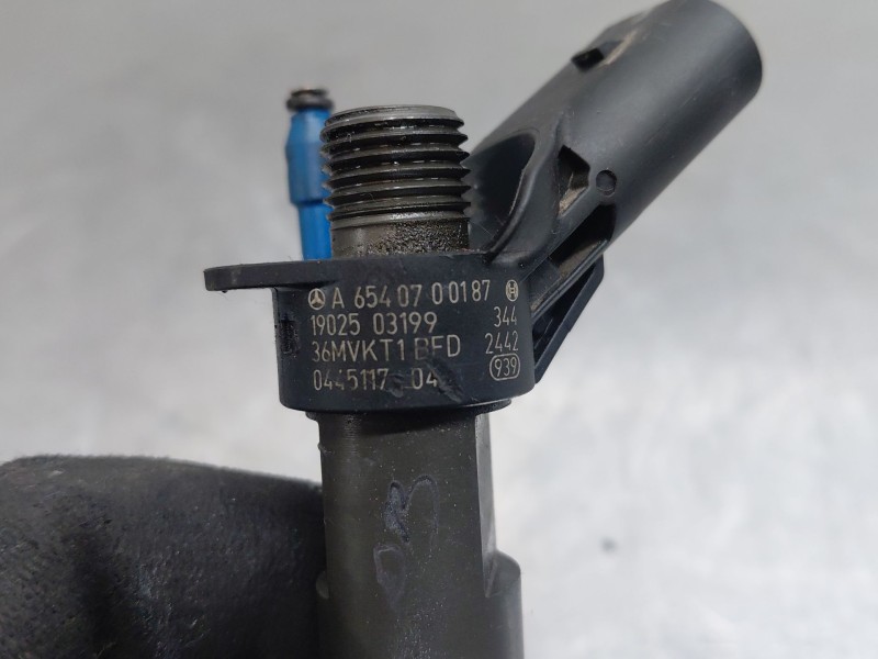 Recambio de inyector para mercedes-benz clase a (w177) a 200 d (177.012) referencia OEM IAM A6540700187  