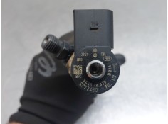 Recambio de inyector para volkswagen caddy v cargo referencia OEM IAM 05L130277E 0445110835  2