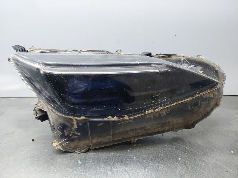Recambio de faro derecho para toyota yaris cross mpx style referencia OEM IAM   