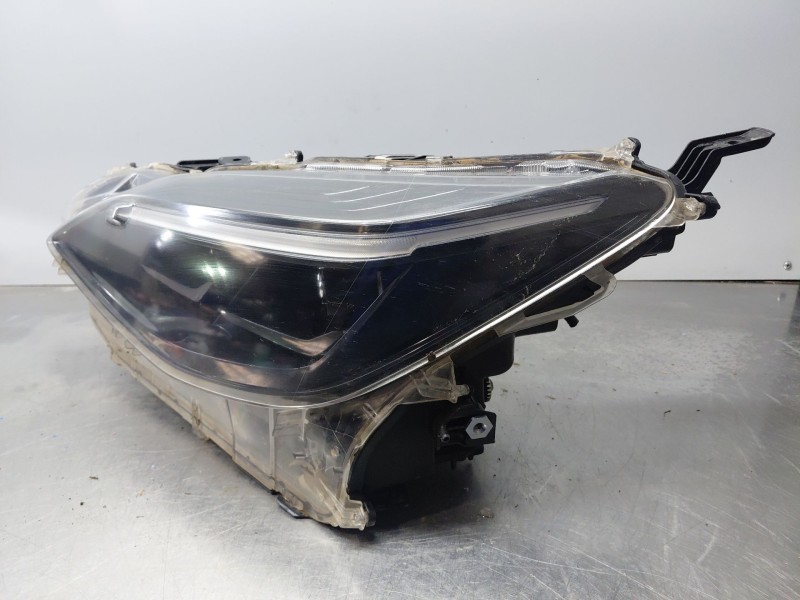 Recambio de faro izquierdo para toyota yaris cross mpx style referencia OEM IAM   