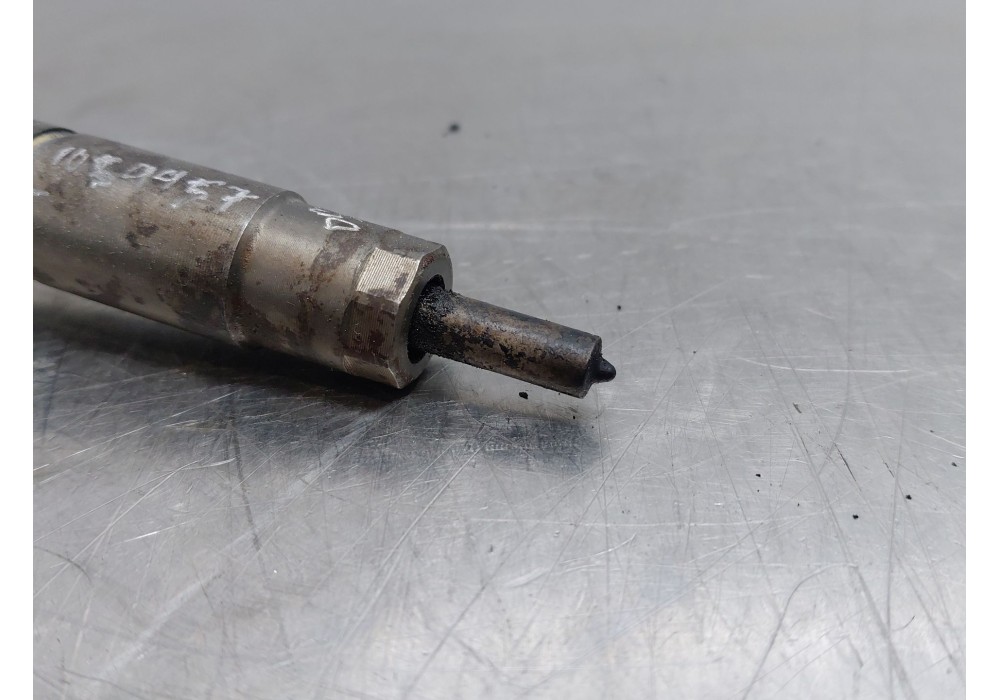Recambio de inyector para mercedes-benz clase a (w177) a 200 d (177.012) referencia OEM IAM A6540700187  