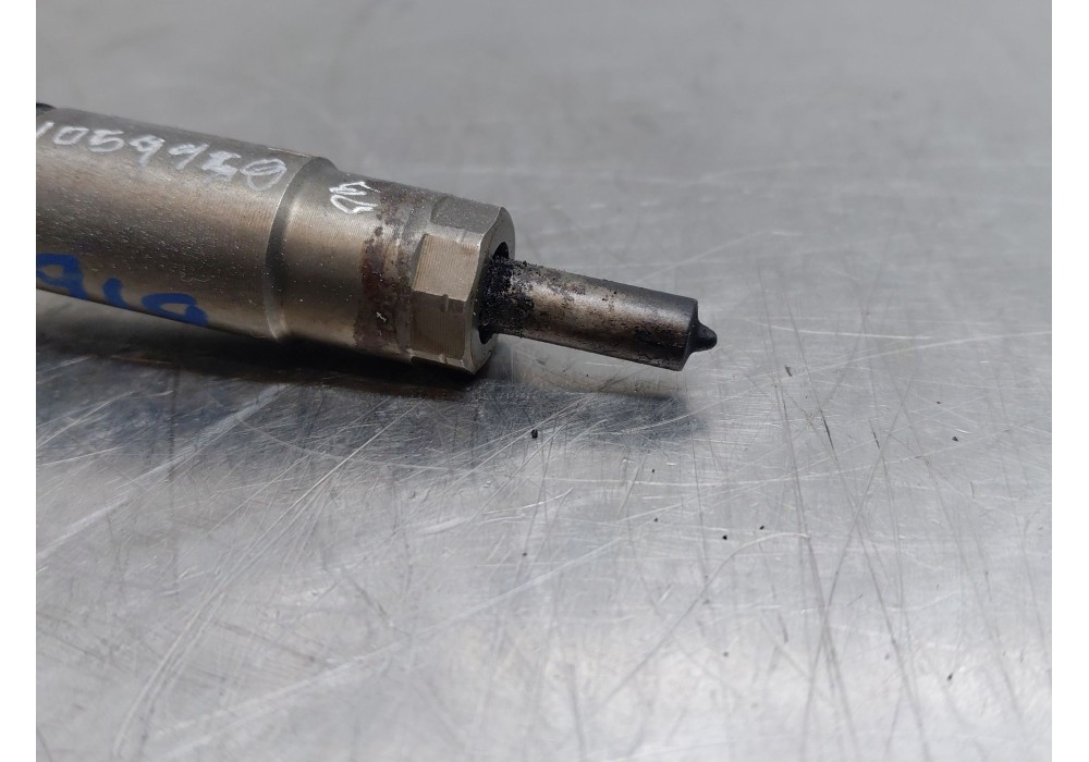 Recambio de inyector para mercedes-benz clase a (w177) a 200 d (177.012) referencia OEM IAM A6540700187  