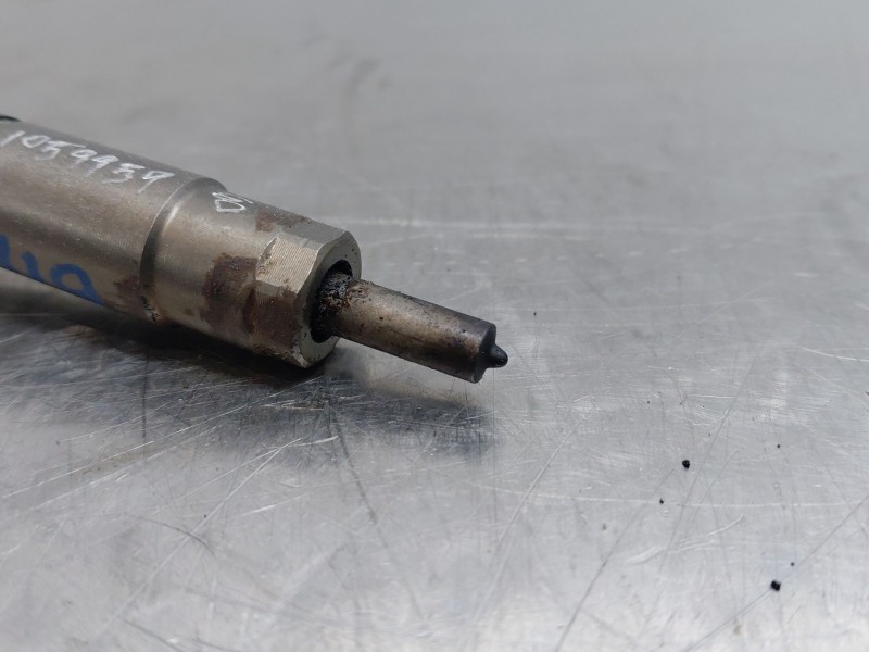 Recambio de inyector para mercedes-benz clase a (w177) a 200 d (177.012) referencia OEM IAM A6540700187  