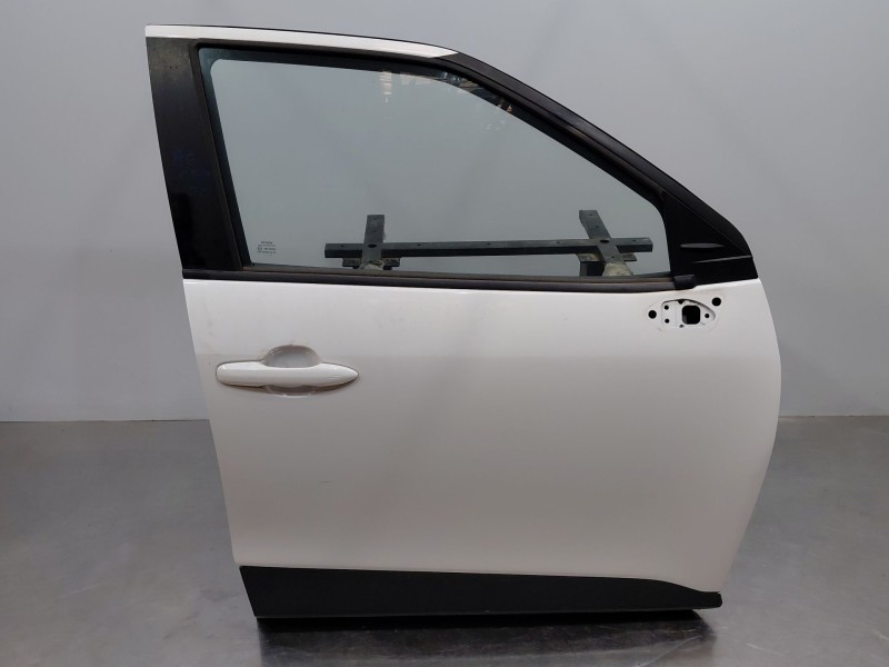 Recambio de puerta delantera derecha para toyota yaris cross mpx style referencia OEM IAM   