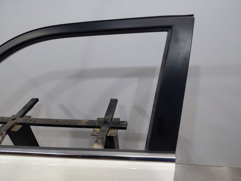 Recambio de puerta delantera izquierda para ssangyong korando urban referencia OEM IAM   
