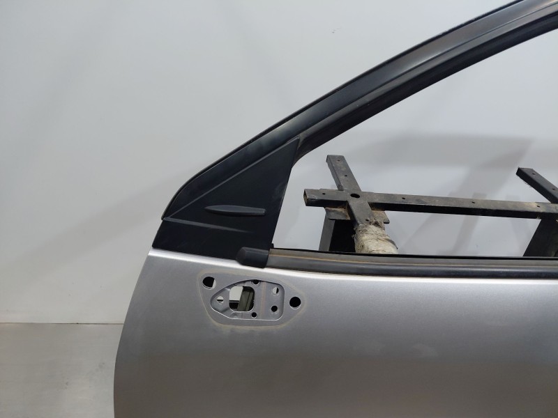 Recambio de puerta delantera izquierda para toyota yaris cross mpx style referencia OEM IAM 67002K2010  