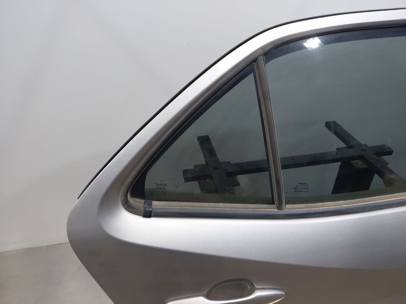 Recambio de puerta trasera derecha para toyota yaris cross mpx style referencia OEM IAM 67003K2010  