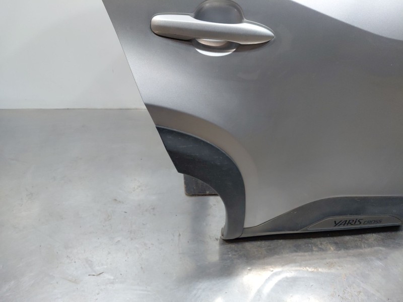 Recambio de puerta trasera derecha para toyota yaris cross mpx style referencia OEM IAM 67003K2010  