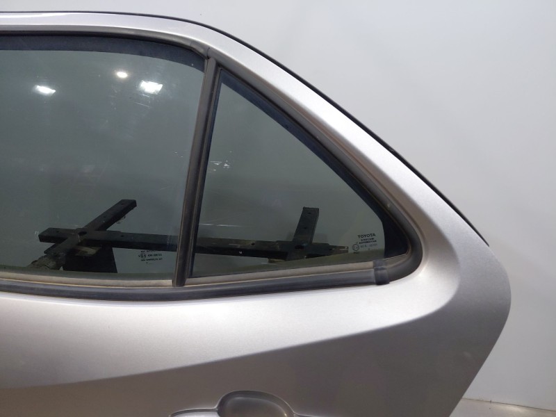 Recambio de puerta trasera izquierda para toyota yaris cross mpx style referencia OEM IAM 67004K2010  