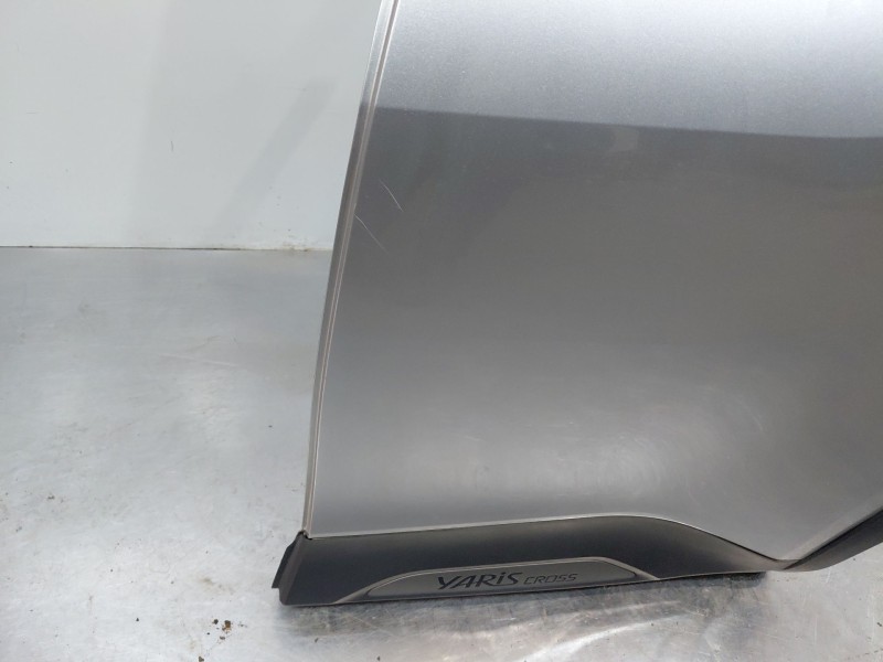 Recambio de puerta trasera izquierda para toyota yaris cross mpx style referencia OEM IAM 67004K2010  