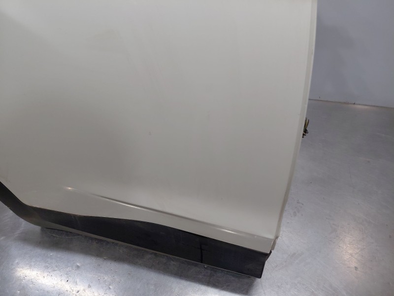 Recambio de puerta trasera derecha para ssangyong korando urban referencia OEM IAM   