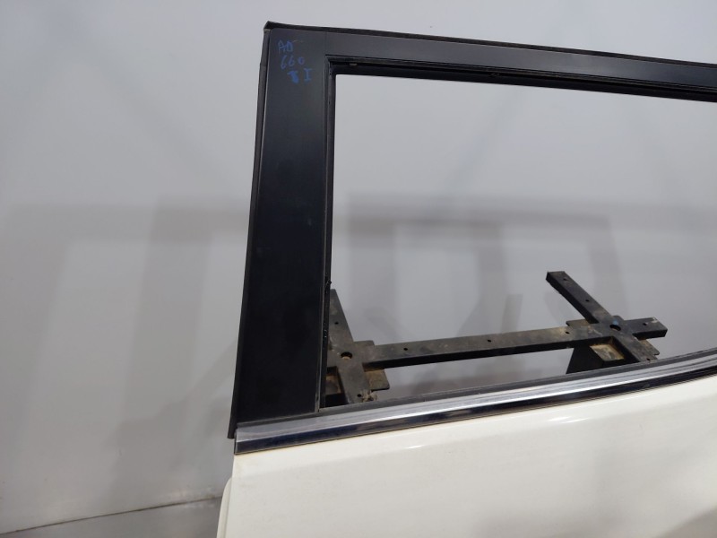 Recambio de puerta trasera izquierda para ssangyong korando urban referencia OEM IAM   