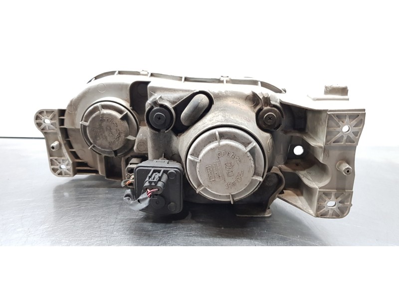 Recambio de faro derecho para hyundai coupe (rd) 1.6 fx referencia OEM IAM 9210427510  