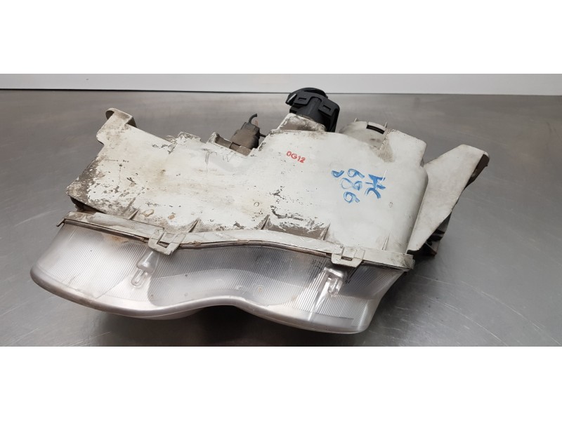 Recambio de faro derecho para hyundai coupe (rd) 1.6 fx referencia OEM IAM 9210427510  