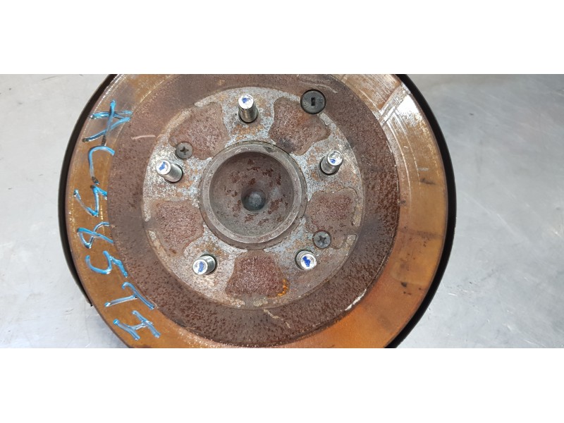 Recambio de mangueta trasera izquierda para hyundai tucson essence bluedrive 2wd referencia OEM IAM 52710D7000  