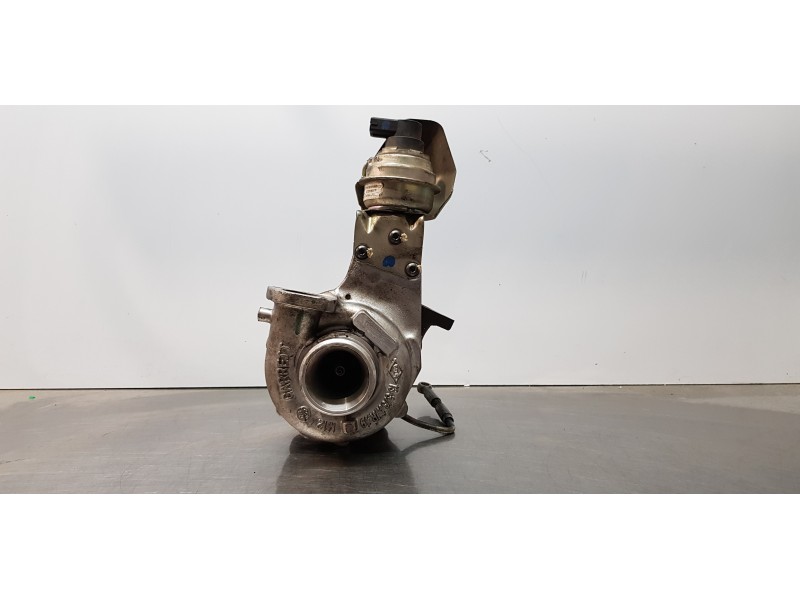 Recambio de turbocompresor para opel zafira tourer excellence referencia OEM IAM 55581063  