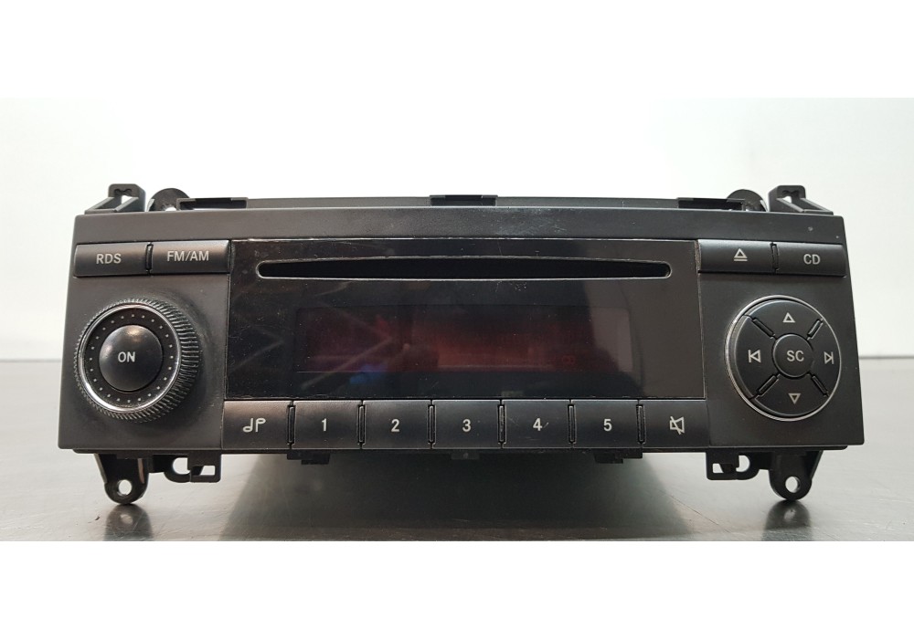 Recambio de sistema audio / radio cd para mercedes clase a (w169) a 150 (169.031) referencia OEM IAM A1698200386  