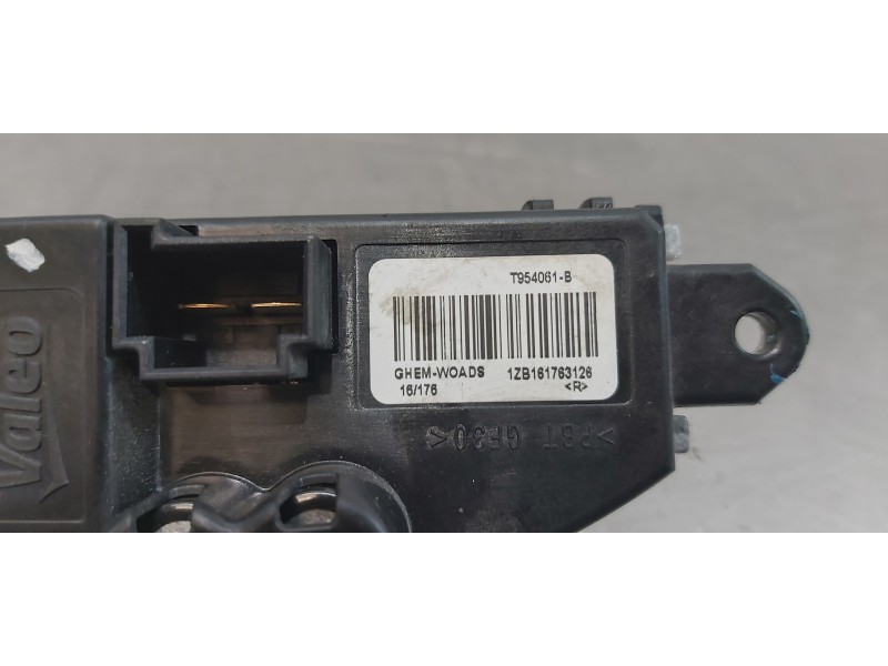 Recambio de resistencia calefaccion para renault megane iv berlina 5p experience referencia OEM IAM 271505535R  
