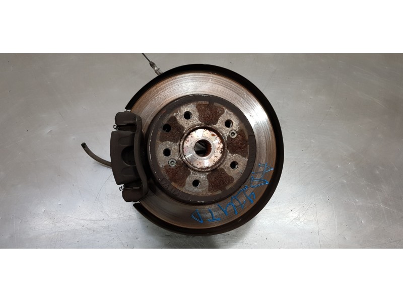 Recambio de mangueta trasera derecha para ssangyong rodius xdi limited referencia OEM IAM 4593221000  