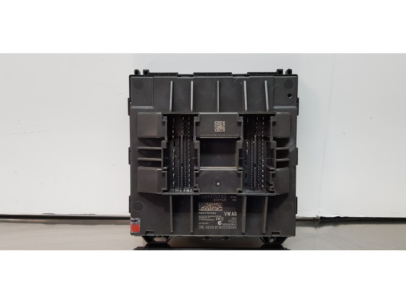 Recambio de modulo electronico para volkswagen t6 transporter furgón referencia OEM IAM 7E0937090D  