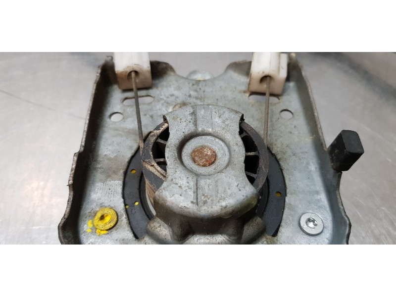 Recambio de elevalunas delantero derecho para renault laguna ii (bg0) pack authentique referencia OEM IAM 8200000556  