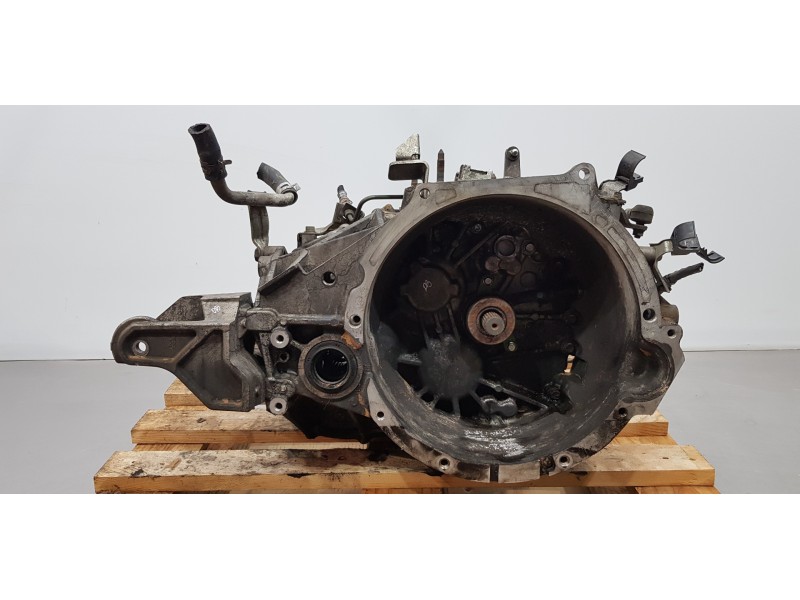 Recambio de caja cambios para mitsubishi asx (ga0w) challenge 2wd referencia OEM IAM 2500A294  