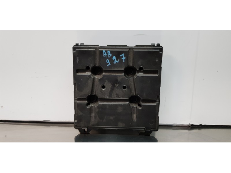 Recambio de modulo electronico para volkswagen t6 transporter furgón referencia OEM IAM 7E0937090D  