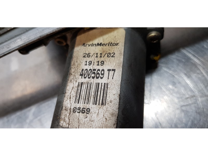 Recambio de elevalunas delantero derecho para renault laguna ii (bg0) pack authentique referencia OEM IAM 8200000556  