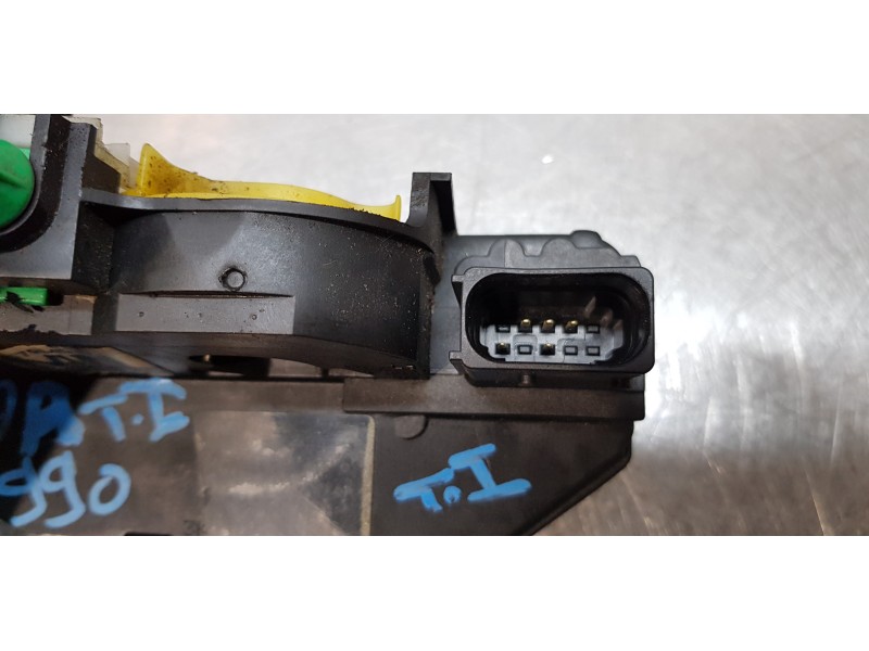 Recambio de cerradura puerta trasera izquierda para chevrolet aveo berlina hatchback ltz referencia OEM IAM   