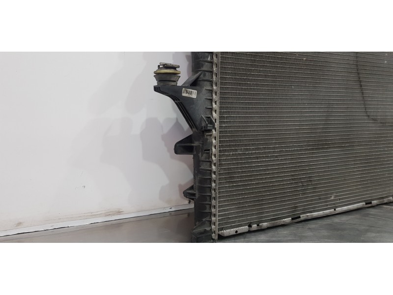 Recambio de radiador agua para volkswagen touareg (7l6) v6 tdi referencia OEM IAM 7L0121253A  