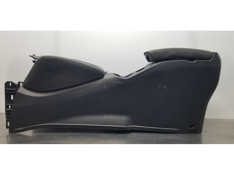 Recambio de apoyabrazos central para nissan qashqai (j11) visia referencia OEM IAM 969104EA3B   Recambio de apoyabrazos central para nissan qashqai (j11) visia referencia OEM IAM 969104EA3B