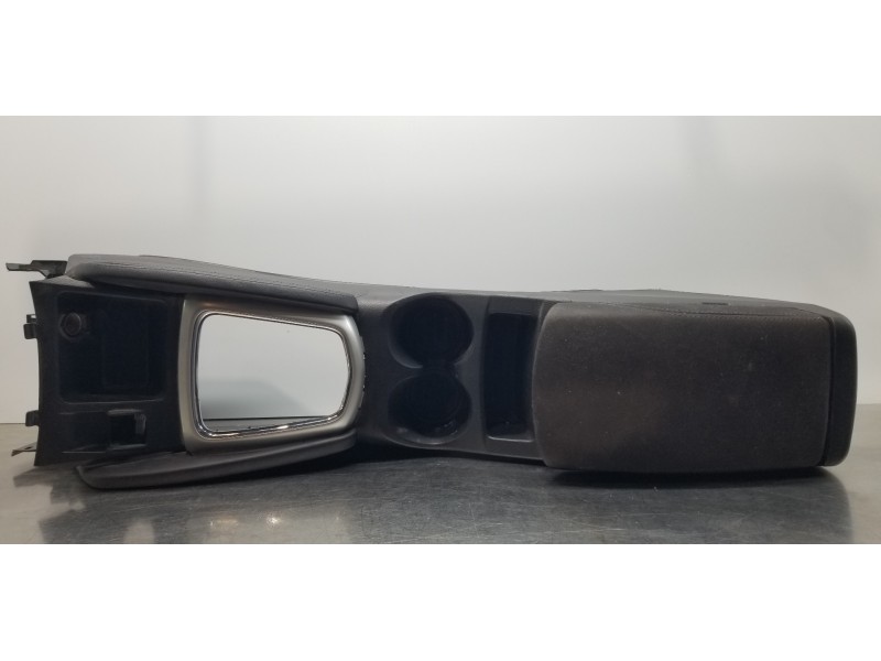 Recambio de apoyabrazos central para nissan qashqai (j11) visia referencia OEM IAM 969104EA3B   Recambio de apoyabrazos central para nissan qashqai (j11) visia referencia OEM IAM 969104EA3B