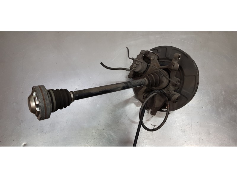 Recambio de mangueta trasera izquierda para ssangyong rodius xdi limited referencia OEM IAM 4593221000 4230021300 