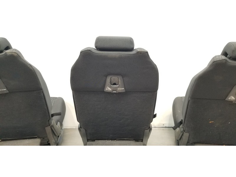 Recambio de asientos traseros segunda fila para peugeot 5008 allure referencia OEM IAM 8852CK 1606889180 8852CK Recambio de asientos traseros segunda fila para peugeot 5008 allure referencia OEM IAM 8852CK 1606889180 8852CK