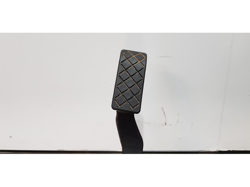 Recambio de pedal acelerador para volkswagen t6 transporter furgón referencia OEM IAM 7E1721503C  