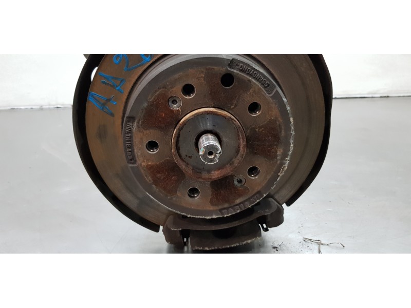 Recambio de mangueta trasera izquierda para ssangyong rodius xdi limited referencia OEM IAM 4593221000 4230021300 