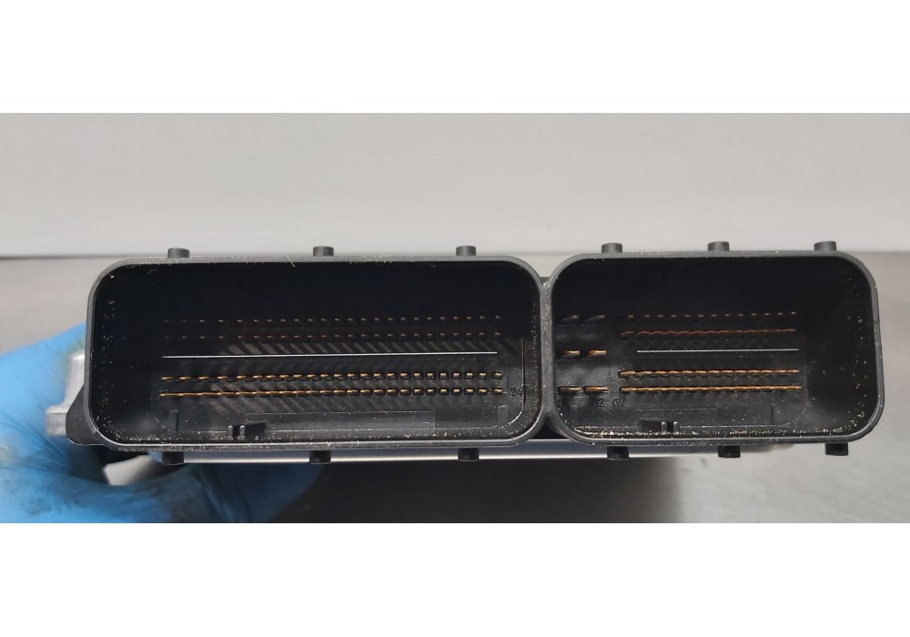 Recambio de centralita motor uce para bmw serie 1 berlina (e81/e87) 118d referencia OEM IAM 7811701 0281015042 