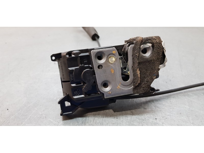 Recambio de cerradura puerta trasera derecha para renault laguna iii expression referencia OEM IAM 825000003R   Recambio de cerradura puerta trasera derecha para renault laguna iii expression referencia OEM IAM 825000003R