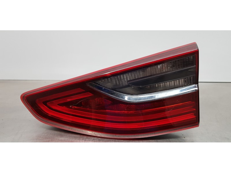 Recambio de piloto trasero derecho interior para kia ceed business referencia OEM IAM 92404J7050  